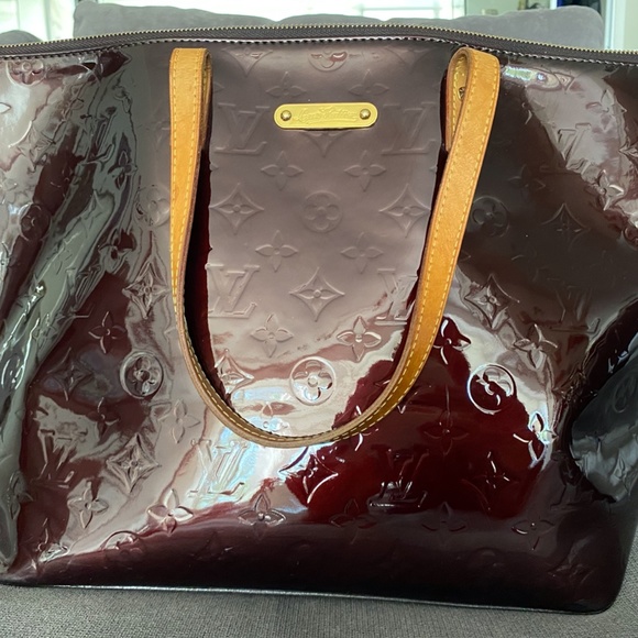 LOUIS VUITTON Vernis Bellevue GM Amarant - Picture 7 of 13